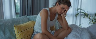 الأرق: تفقد المرأة ما يعادل خمسة أشهر من النوم بسبب الدورة الشهرية وفقًا لدراسة